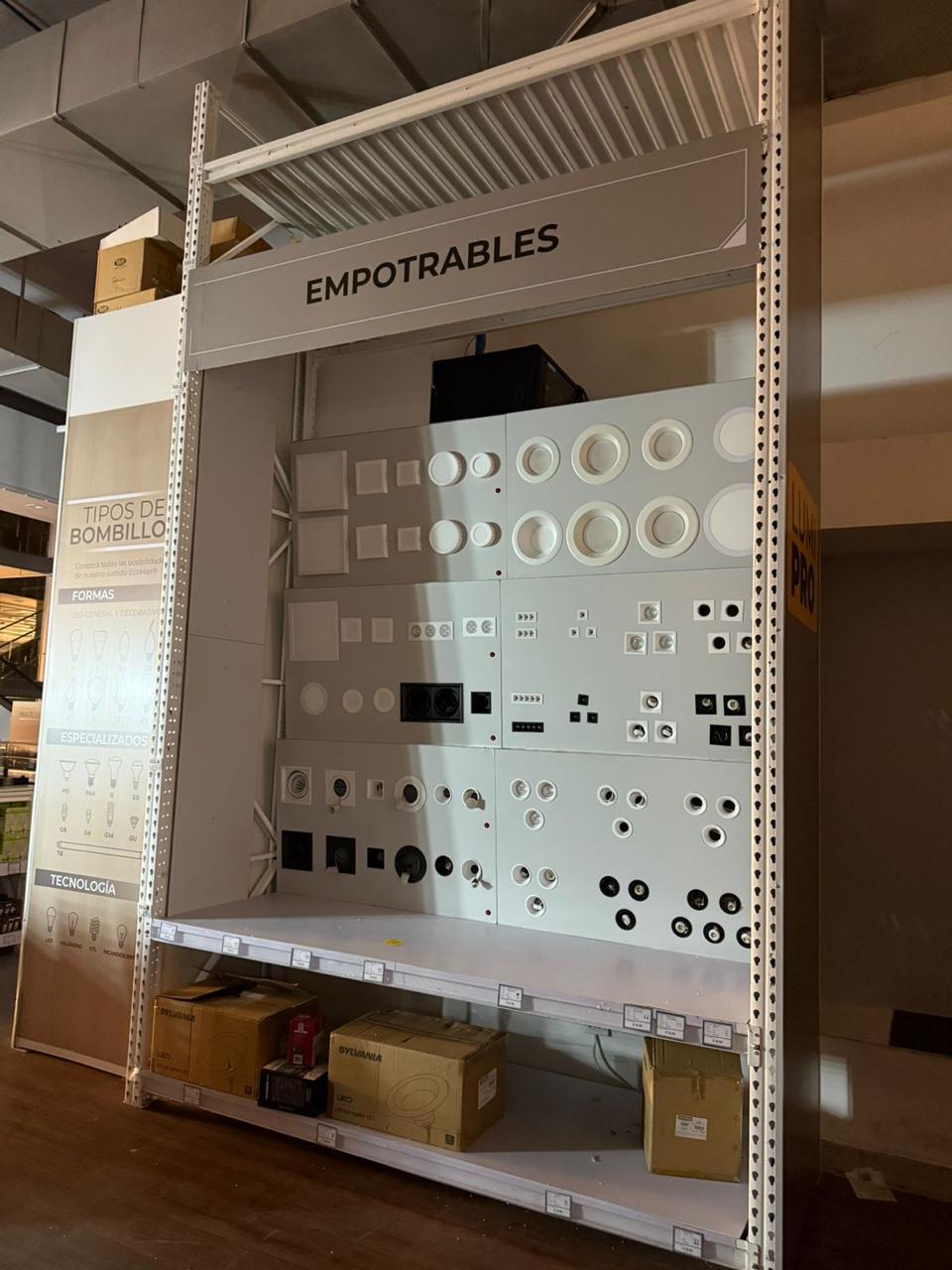 Muebles para exhibición de lámparas empotrables